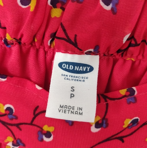 Old Navy Red Floral Mini Skirt - Picture 7 of 8